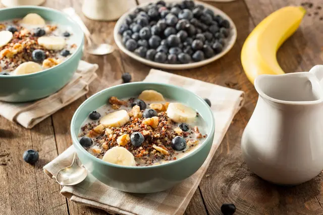 Porridge quinoa et noix