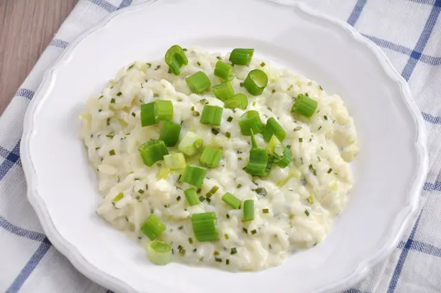 Risotto au céleri et aux herbes fraîches