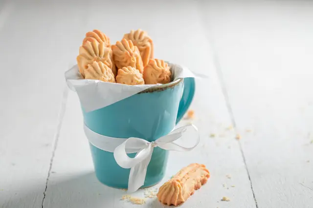 Biscuits langue au beurre