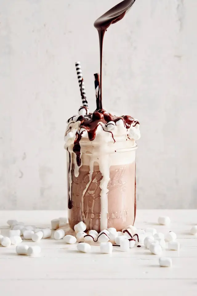Recette du milkshake chocolat et guimauve