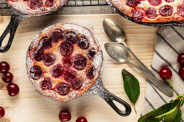 Clafoutis aux cerises moelleux et facile