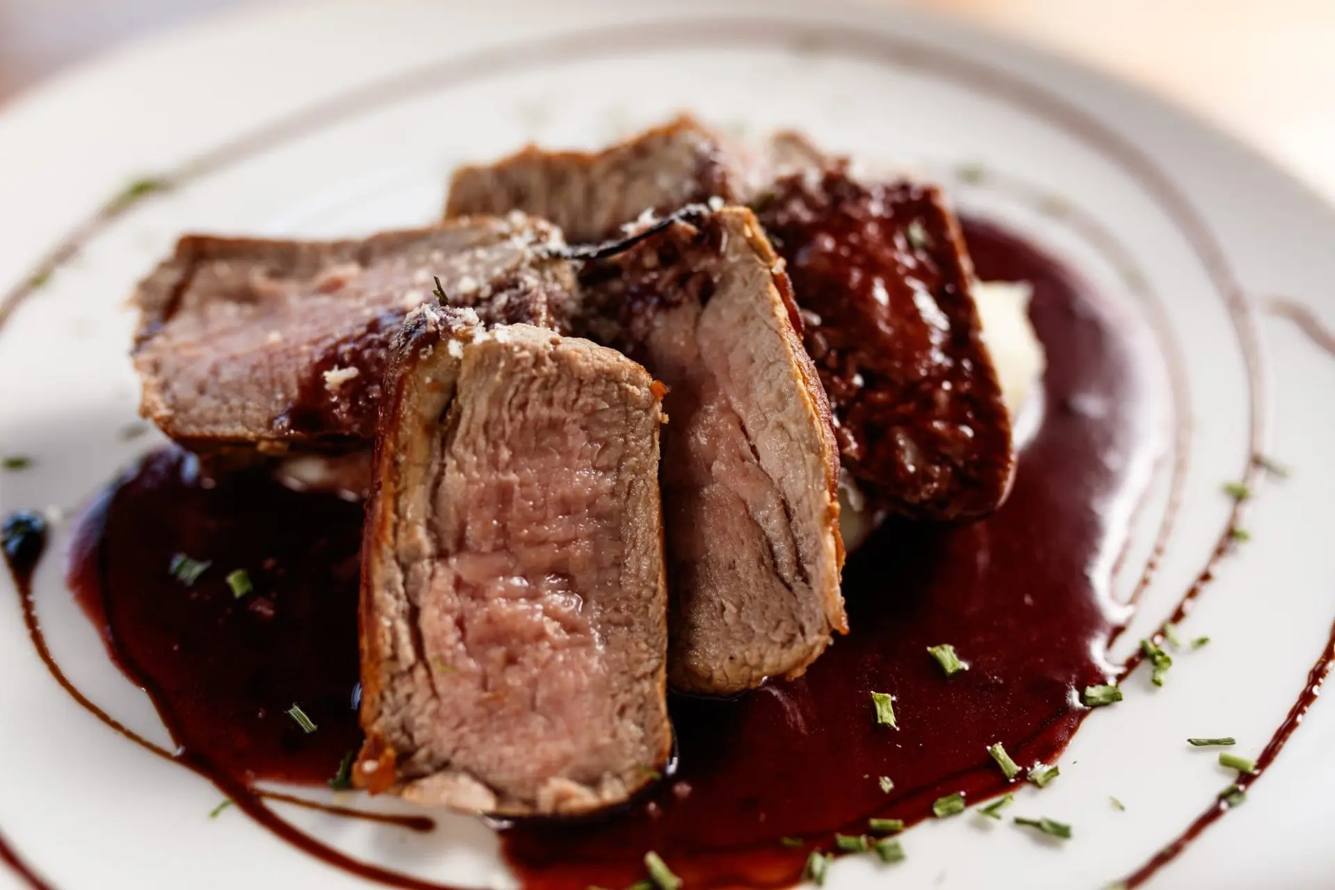 Bœuf à la sauce au vin rouge