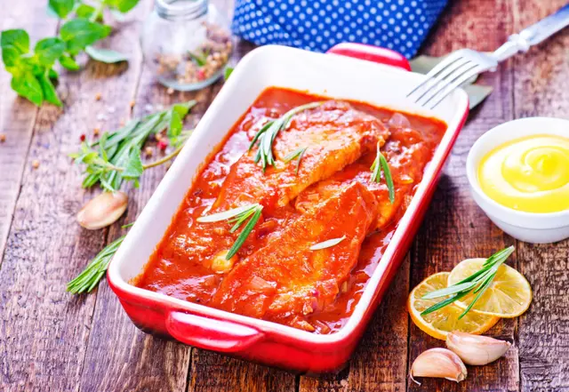 Recette filets de poisson gourmand sauce tomate et beurre de cacahuète