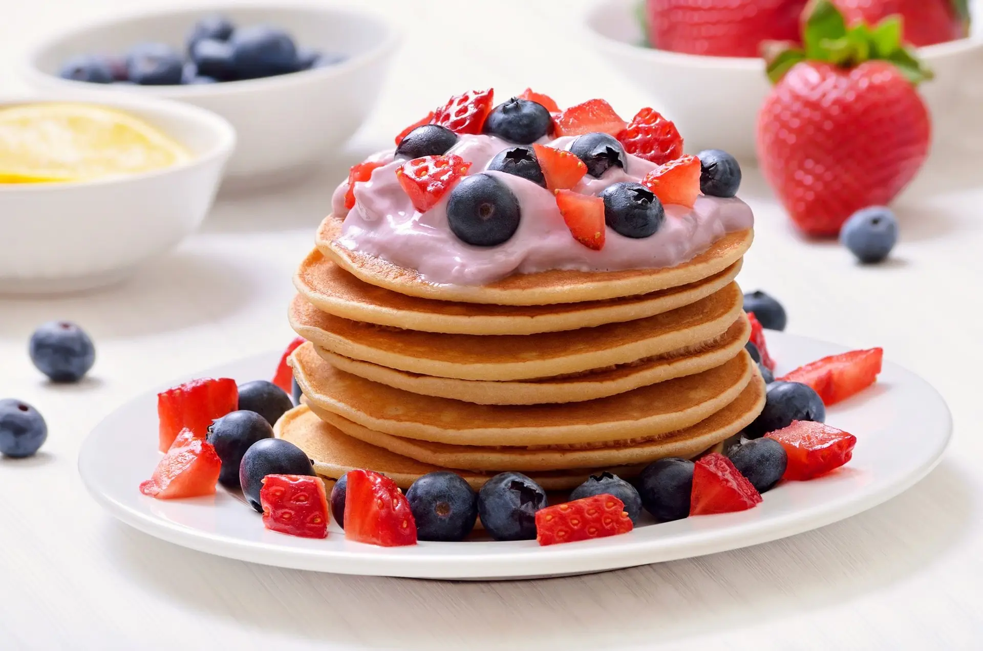 Pancakes au yaourt et fruits