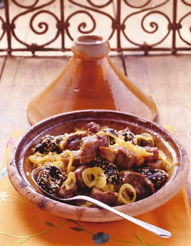Tajine d'agneau aux pruneaux