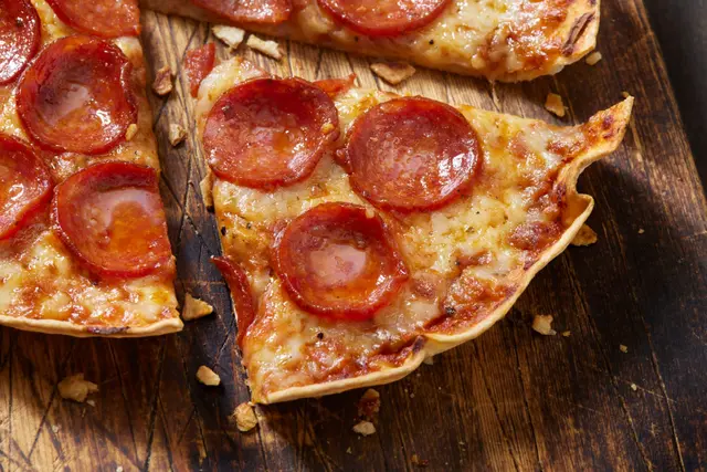 Recette de la pizza tortilla croustillante