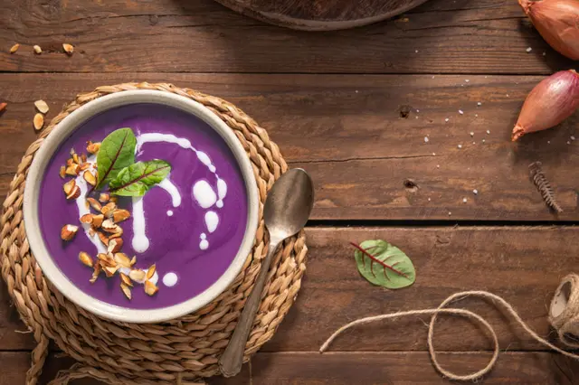 Soupe à la patate douce violette