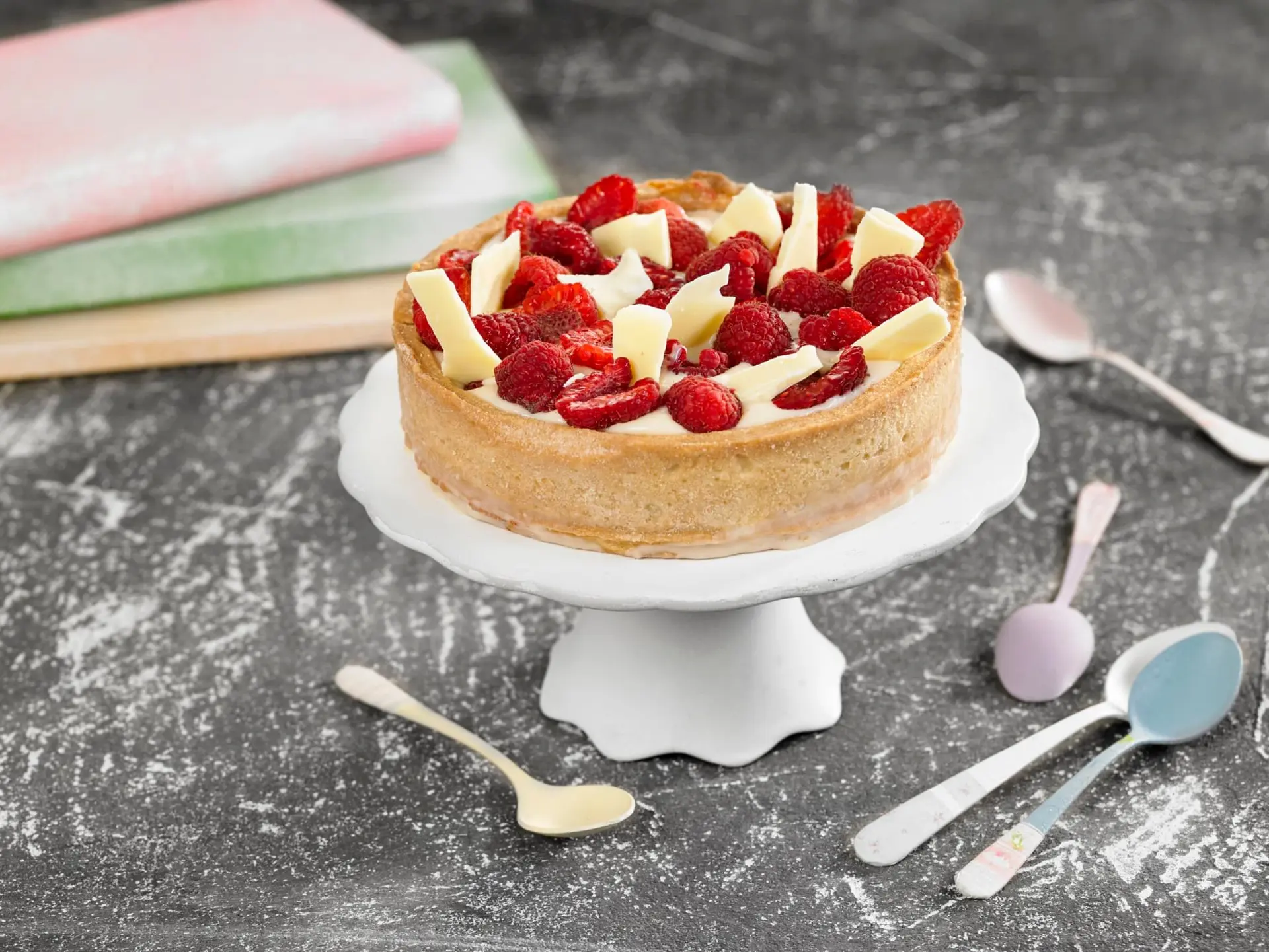 Tarte au chocolat blanc et framboises