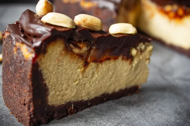 Cheesecake aux arachides et au chocolat