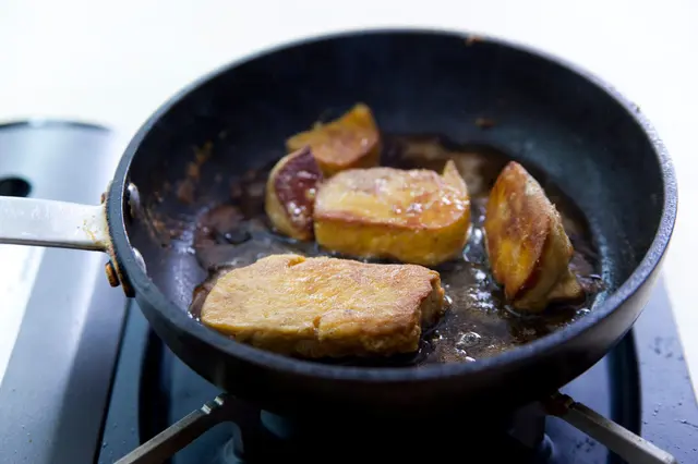 Pavé de thon au foie gras poêlé