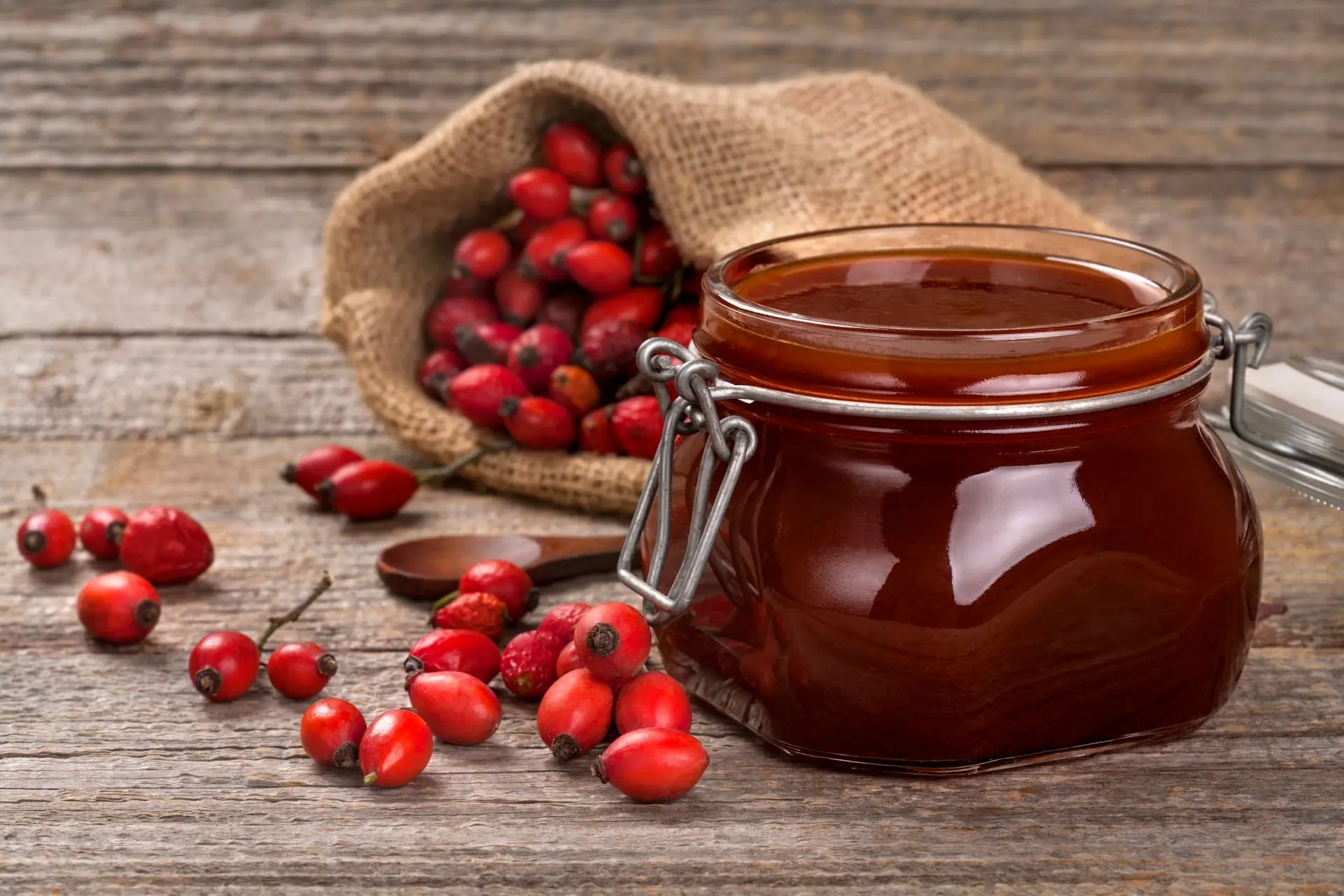 Confiture de cynorrhodon (églantier)