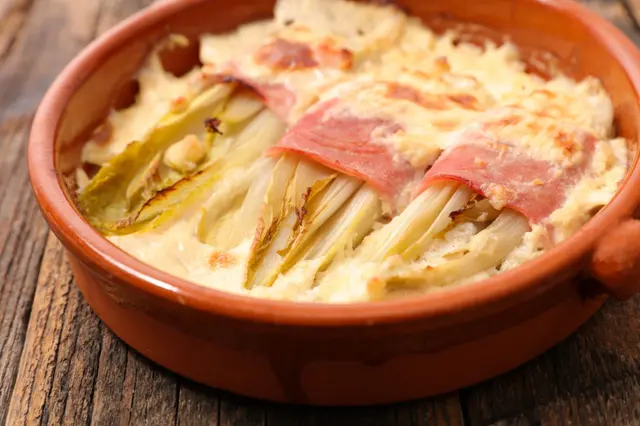 Endives au jambon béchamel au four