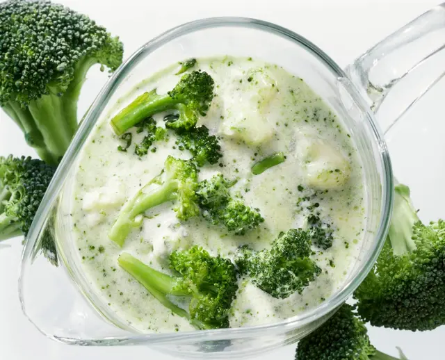 Sauce crémeuse au brocoli et au bleu
