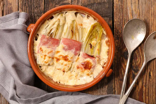 Chicons (endives) au jambon et crème