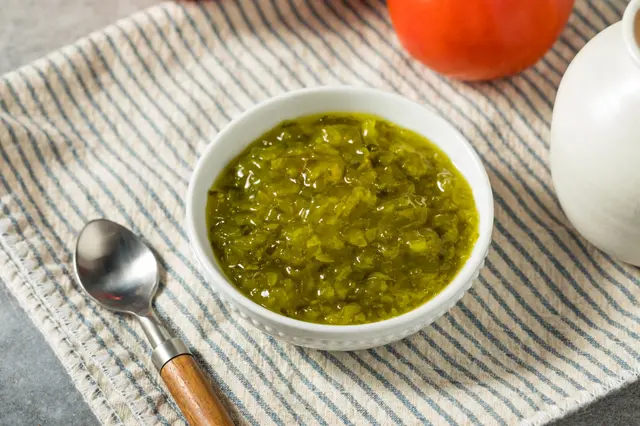 La recette de relish de cornichons