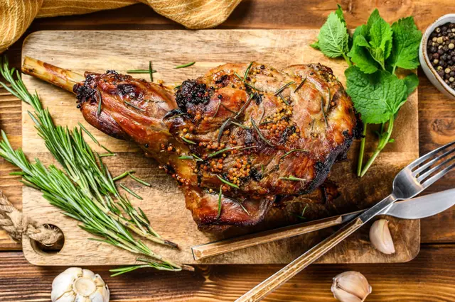 Cuisse de chèvre rôtie aux herbes