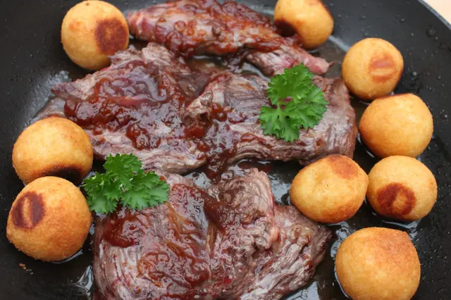 Onglet de bœuf sauce à l'échalote