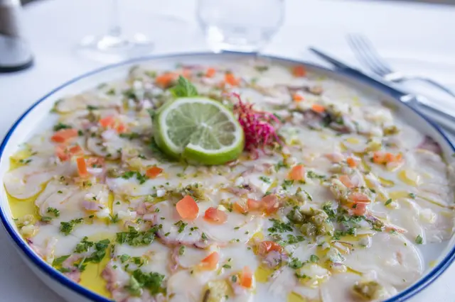 Carpaccio de poulpe cru