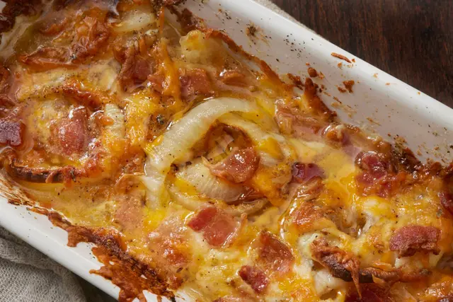 Casserole d’oignons et de bacon au four (Tennessee Onions)