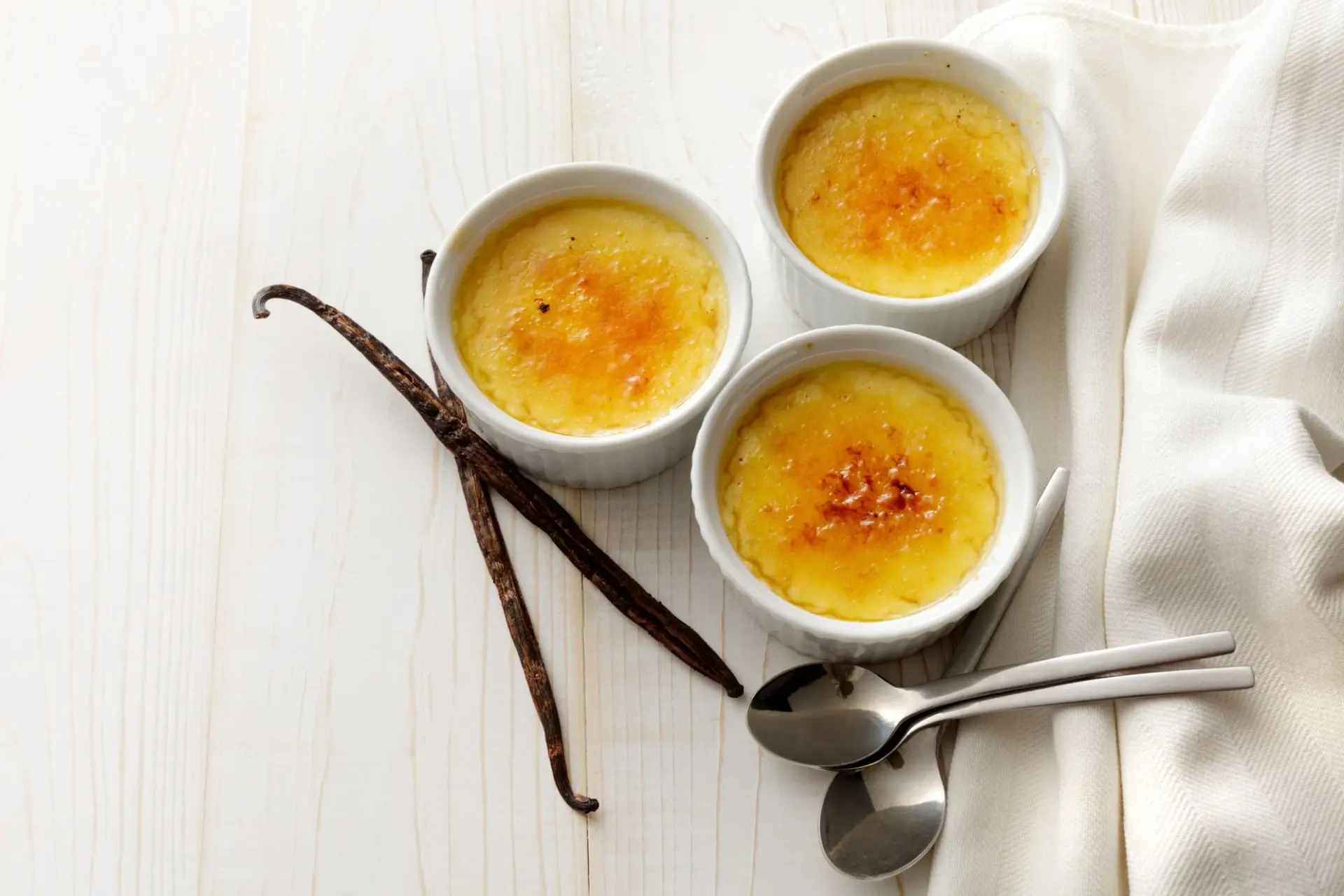 Crème brûlée à la vanille naturelle