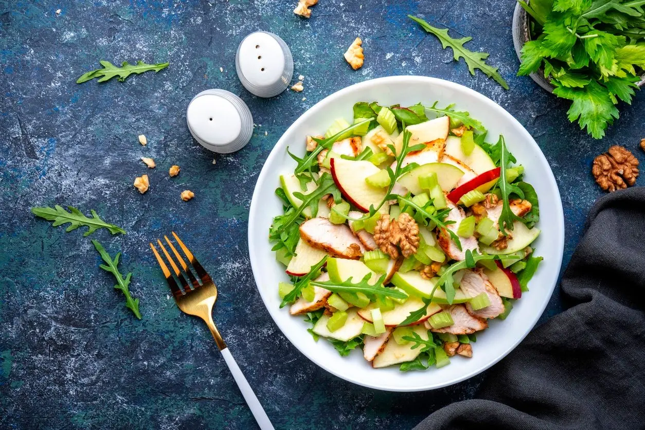 Salade Waldorf aux pommes fraîches