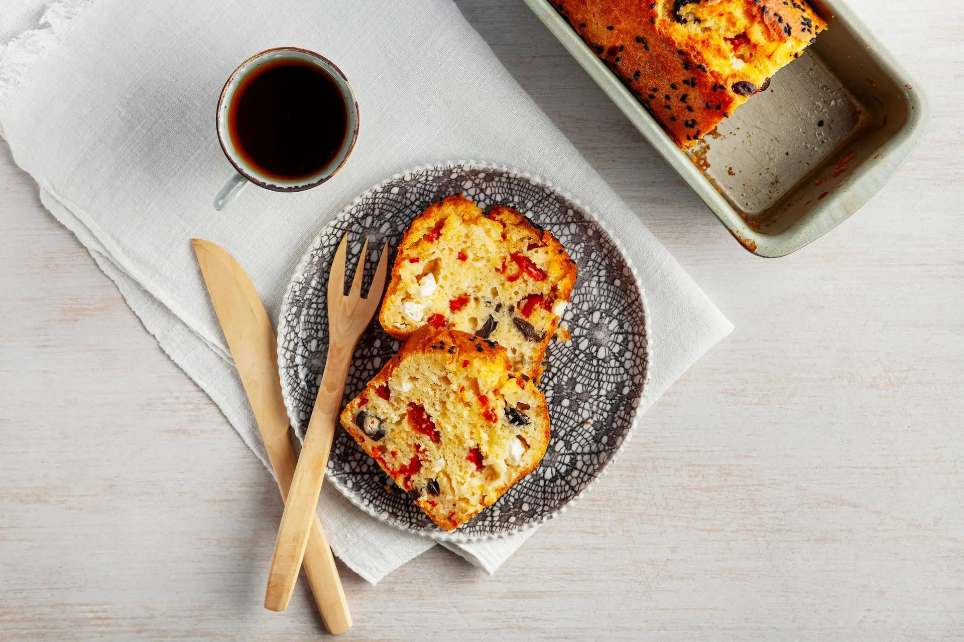 Cake salé au fromage et à la tomate