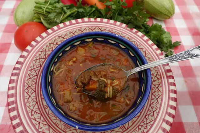 Chorba (soupe épicée à l’agneau et légumes)