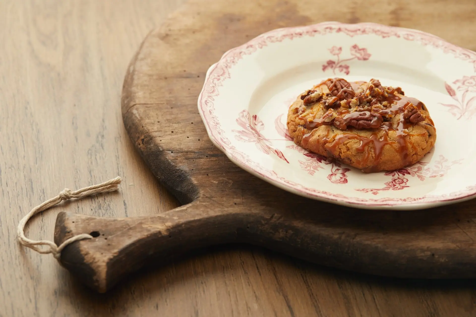 Cookie aux noix de pécan et caramel coulant