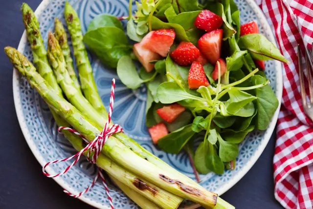 Fruits et légumes de mai : joies, défis et 6 idées de menus pour cuisiner le printemps