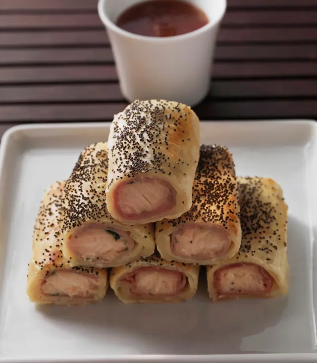 Rouleaux de pâte au saumon